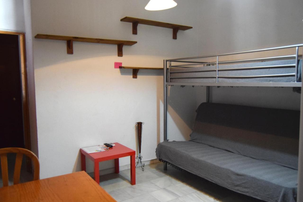 Appartement Apartamento Feria 2 à Séville Extérieur photo